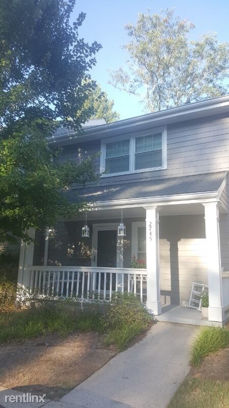 Foto principal - 2745 Farmstead Rd