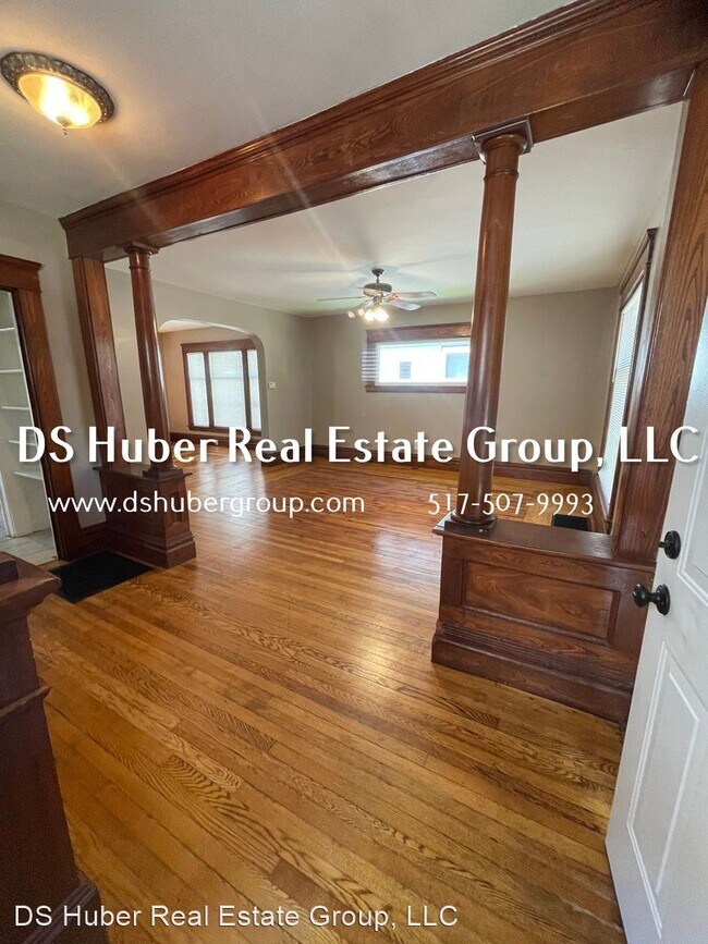 Foto del edificio - 4 br, 1 bath House - 1203 W Michigan Ave