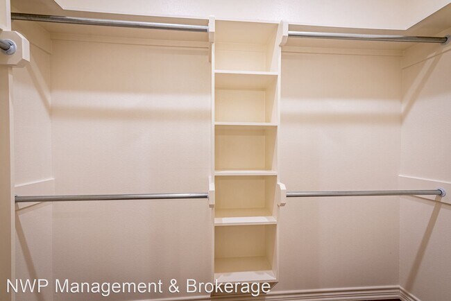 Building Photo - 3 br, 2 bath House - 2644 Barbee Rd.