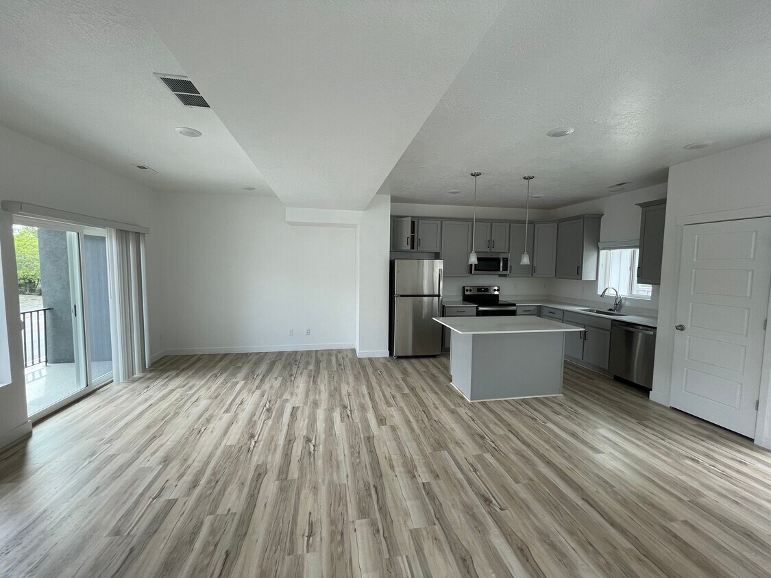 The Lofts at Fort Union Photo