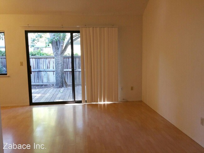 Building Photo - 2 br, 1 bath House - 2444 Sycamore Lane #1