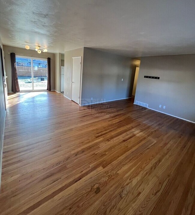 Foto del edificio - 2013 W Lake St