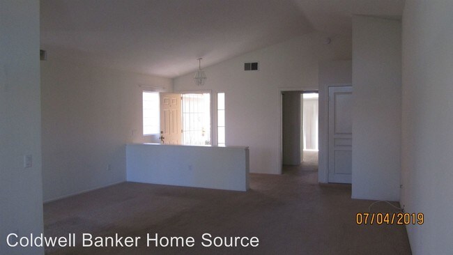 Building Photo - 11580 Mountain Meadow Dr