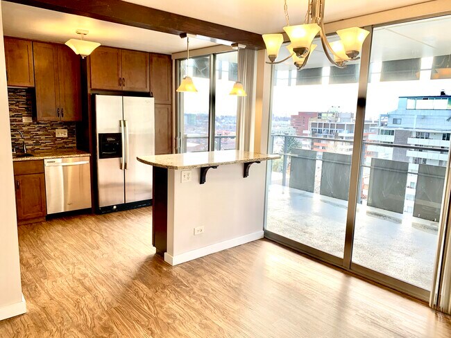 Kitchen - 790 N Washington St