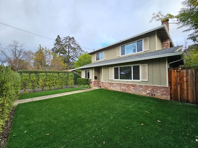 Building Photo - 120 Melville Ave