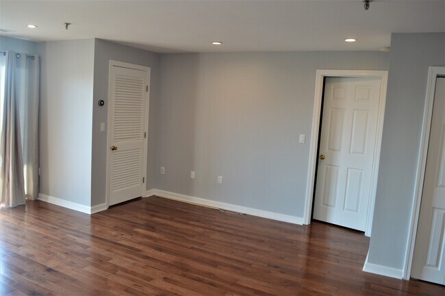 Living Room - 3920 Mystic Valley Pky