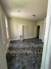 Building Photo - 1001 S 24th St