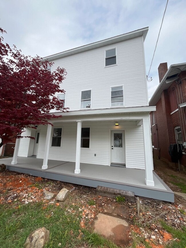 Building Photo - 4741 PA-309