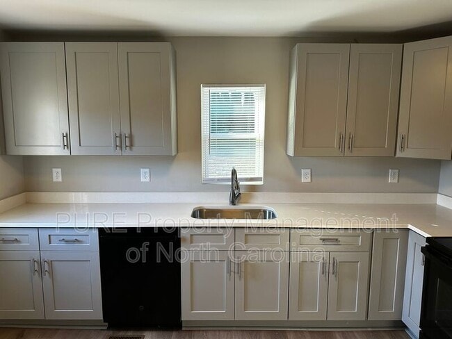 Foto del edificio - 357 Peach Orchard Rd