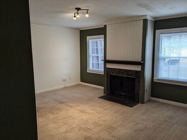 Photo - 38 Le Parc Fontaine House