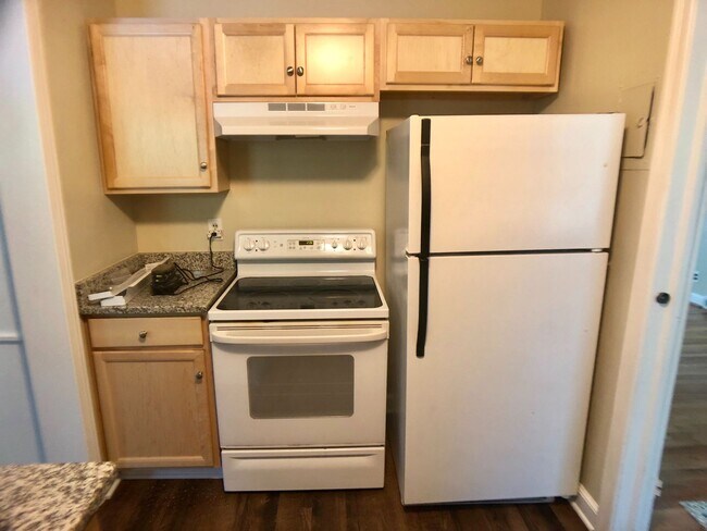 Building Photo - 3 BR close to Linley Park and Arboretum