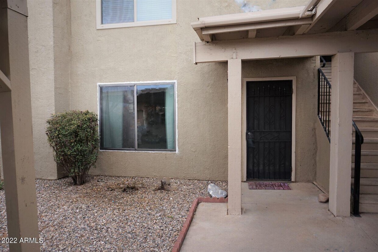 Primary Photo - 4419 Plaza Vista