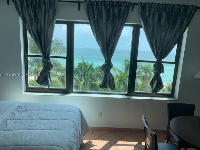 Foto del edificio - 6345 Collins Ave