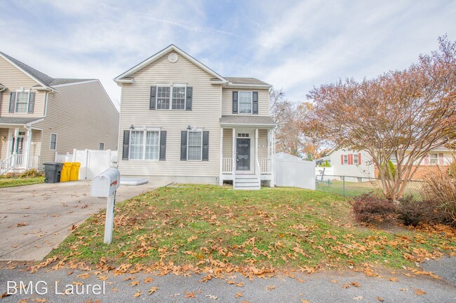 Building Photo - 4 br, 3 bath House - 706 215th St
