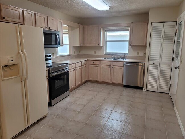Foto del edificio - 9265 SW 92nd Place Rd