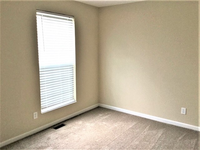 Foto del edificio - 11000 Union Bluffs Drive
