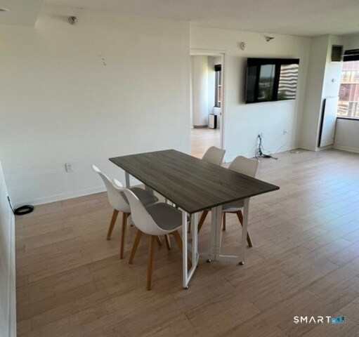 Foto del edificio - 127 Greyrock Pl
