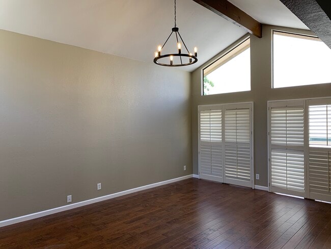Building Photo - 818 Ironwood Rd