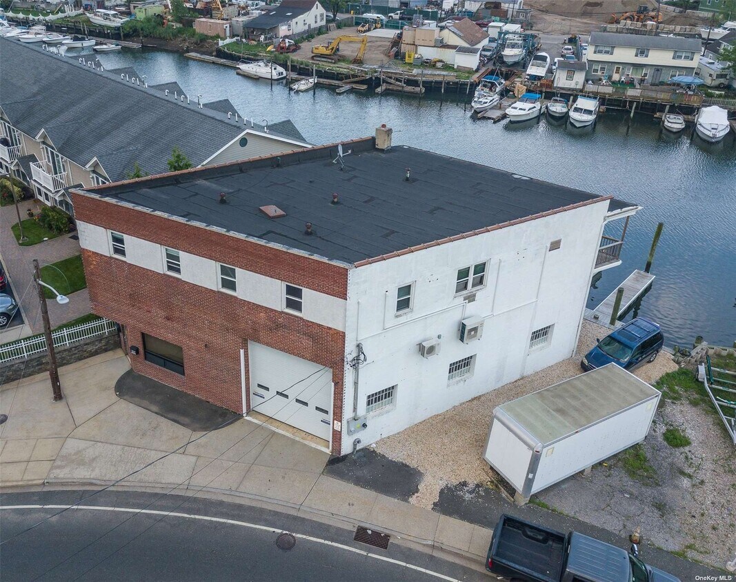 70 Front St, East Rockaway, NY 11518 House for Rent in East Rockaway