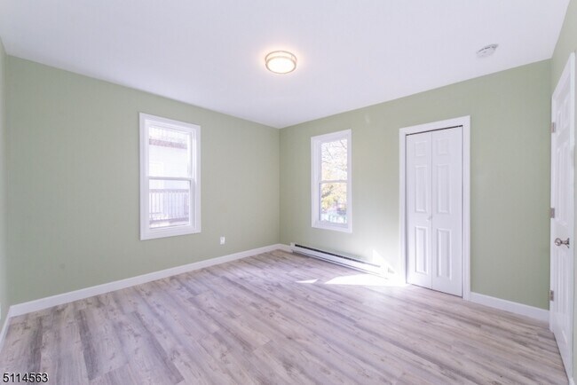 Foto del edificio - 8 Sussex St