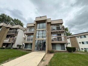 Building Photo - 2373 John Smith Dr