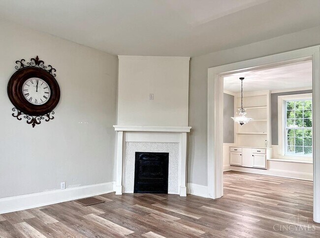 Building Photo - 310 N C St