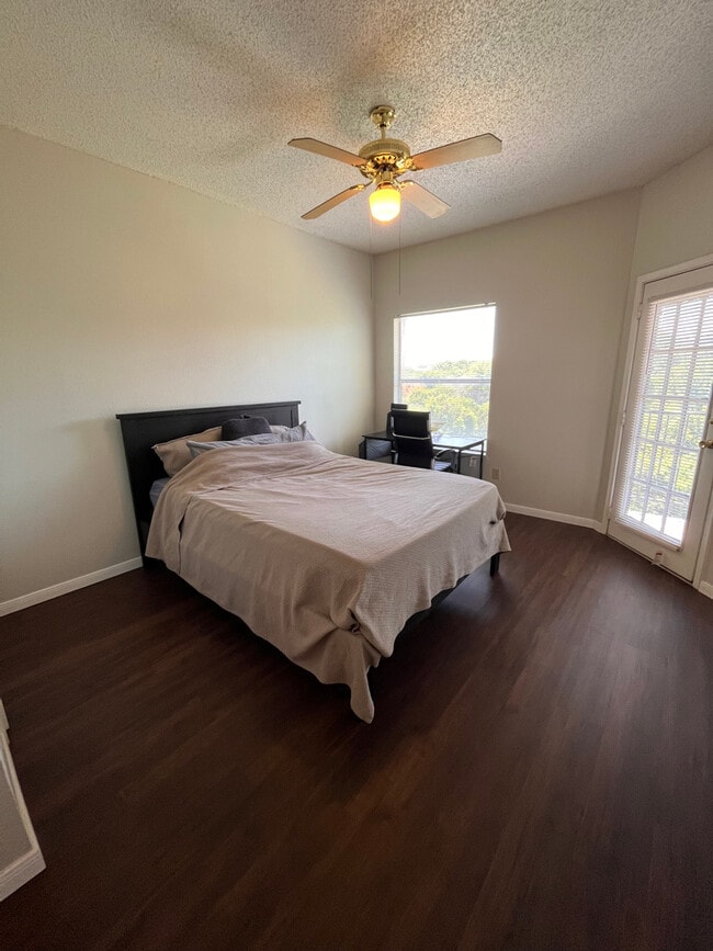 Primary Bedroom - 12166 Metric Blvd