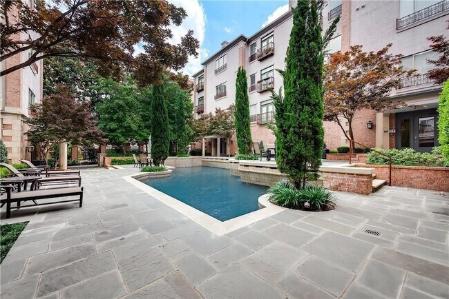 Foto del edificio - 2885 Woodside St