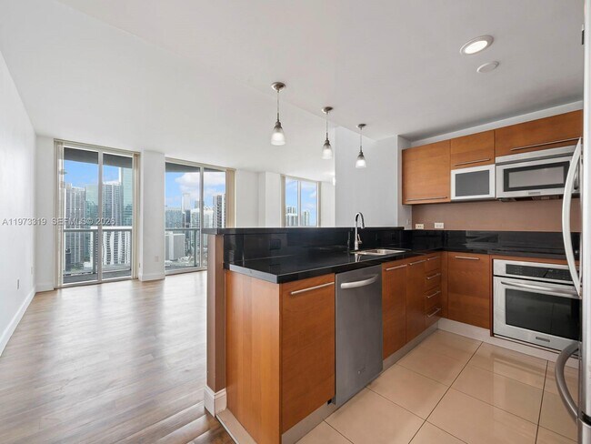 Foto del edificio - 253 NE 2nd St