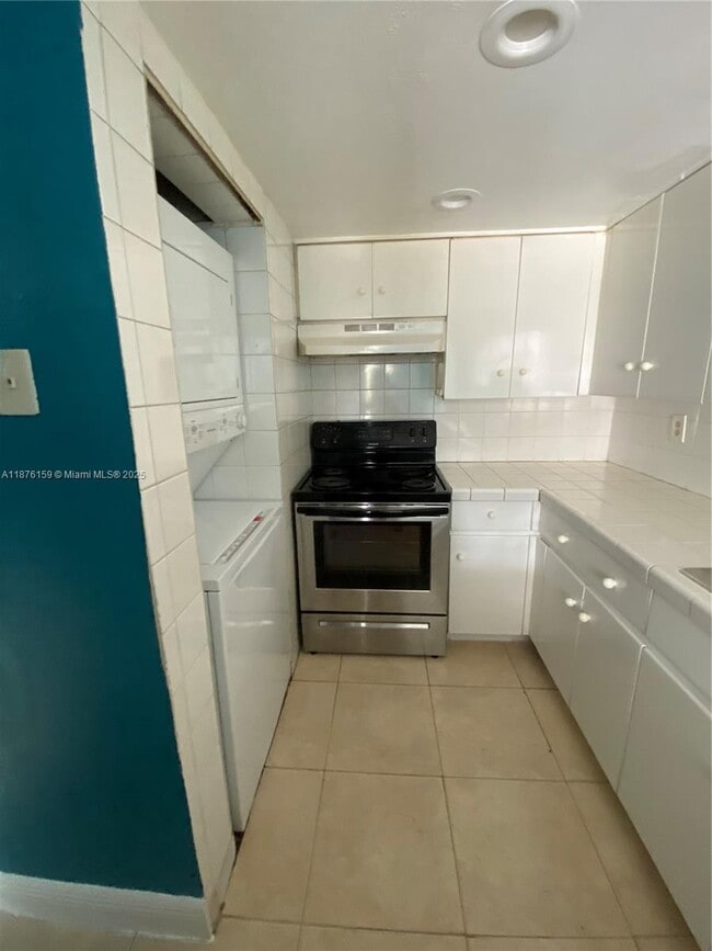 Photo - 10090 NW 80th Ct Apartment