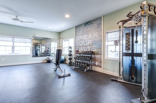 Building Photo - Edge at Dover