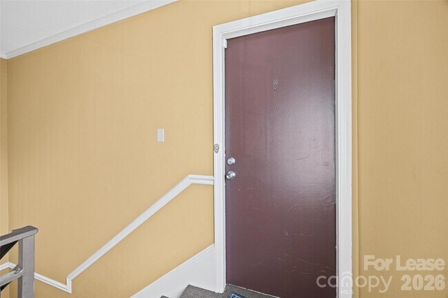 Foto del edificio - 5805 Hunting Ridge Ln