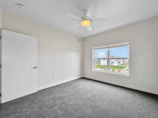 Building Photo - Stratford Pointe