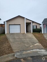 Building Photo - 203 Atrium Ct