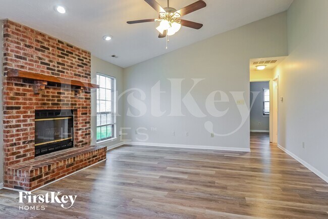 Foto del edificio - 6616 Bridger Ct