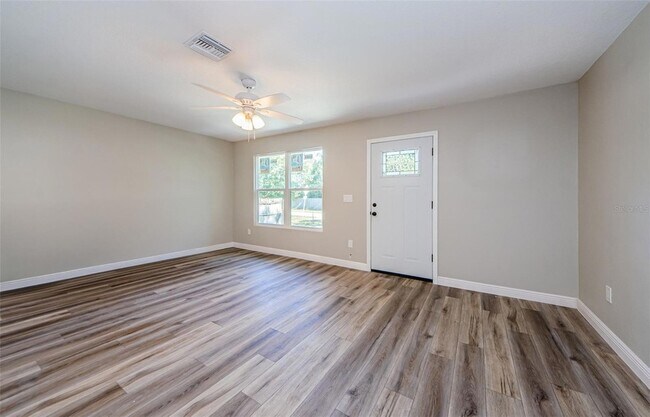 Foto del edificio - 3562 Fisher Rd