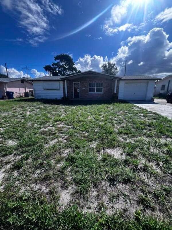 Building Photo - 3404 Devonshire Dr