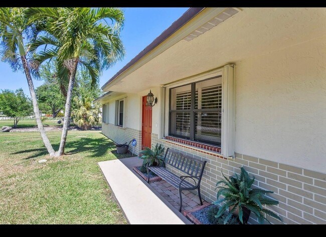 Foto del edificio - 6160 SW 188th Ave