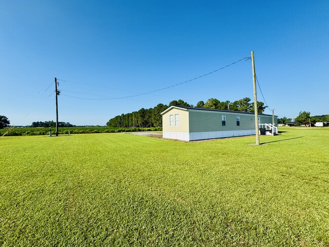 Building Photo - 3941 Mickey Ln