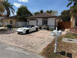 Foto del edificio - 19536 NW 79th Ct