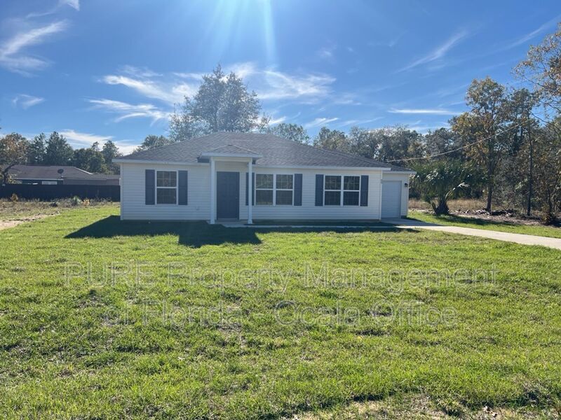 90 Malauka Radial, Ocklawaha, FL 32179 House Rental in Ocklawaha, FL