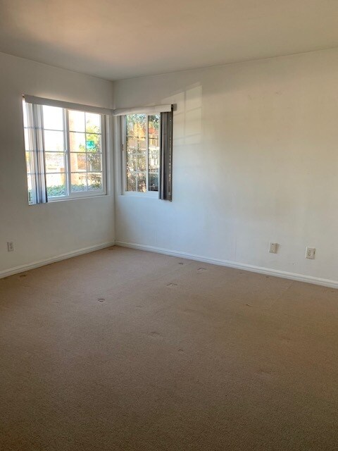 Studio - 3937 Madison Ave