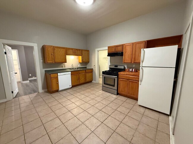 Foto del edificio - Adorable 2 bedroom/1 bathroom home move in ready!