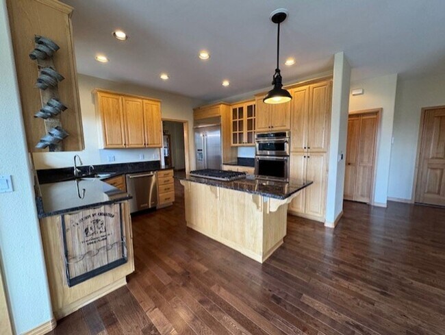 Building Photo - Single level home on Awbrey Butte
