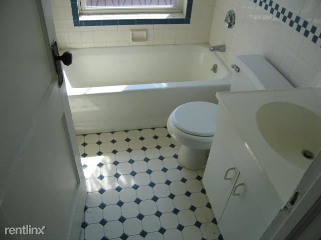 Building Photo - 1 br, 1 bath Apartment - 19 College Ave # 44