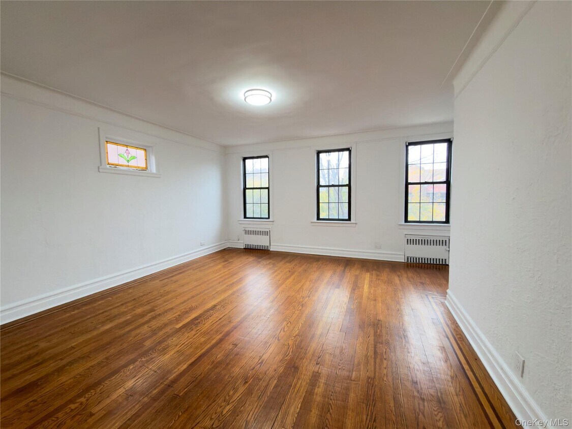 Foto principal - 1725 Paulding Ave