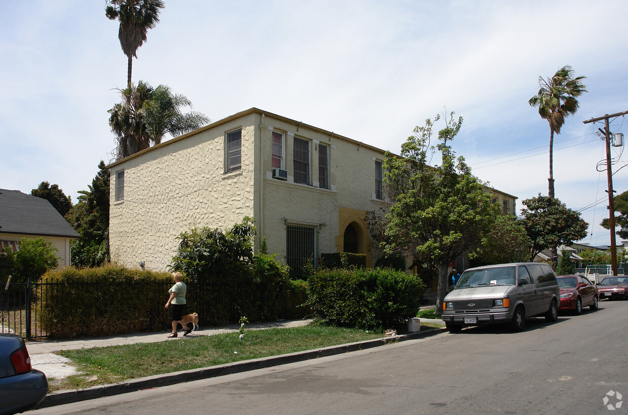 Building Photo - Casa Monterey Apartments