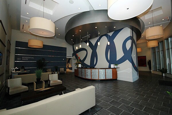 Concierge Desk - 400 W Peachtree St NW