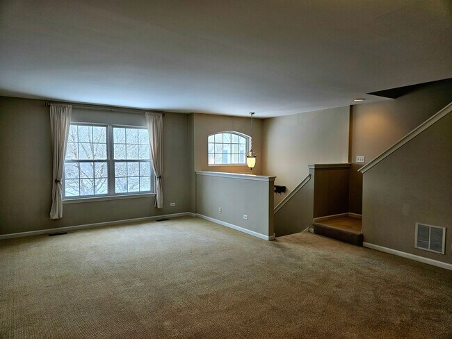 Foto del edificio - 24403 John Adams Dr