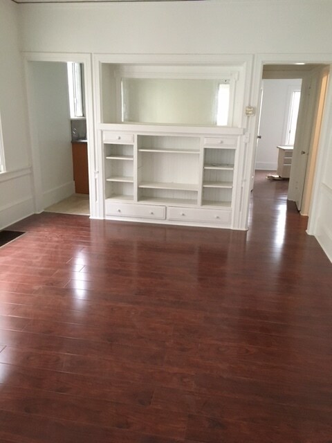 Building Photo - 1417 3rd Ave